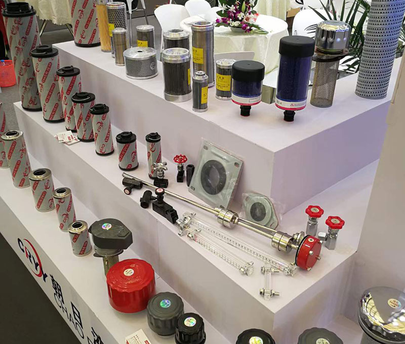 液压过滤器中常见的就是吸油过滤器、回油过滤器压力管路过滤器等等，使用过滤器的时候有很多的要求。那液压过滤器使用有哪些要求？豪运国际液压告诉你：